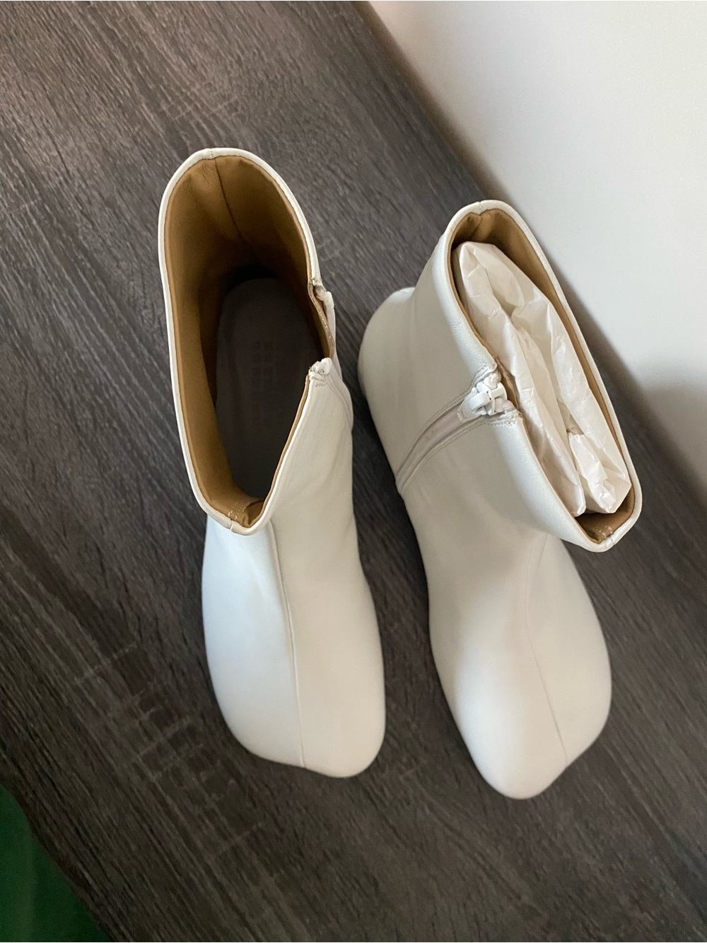 Maison Martin Margiela White Leather Ankle Booties - Picture 7 of 8